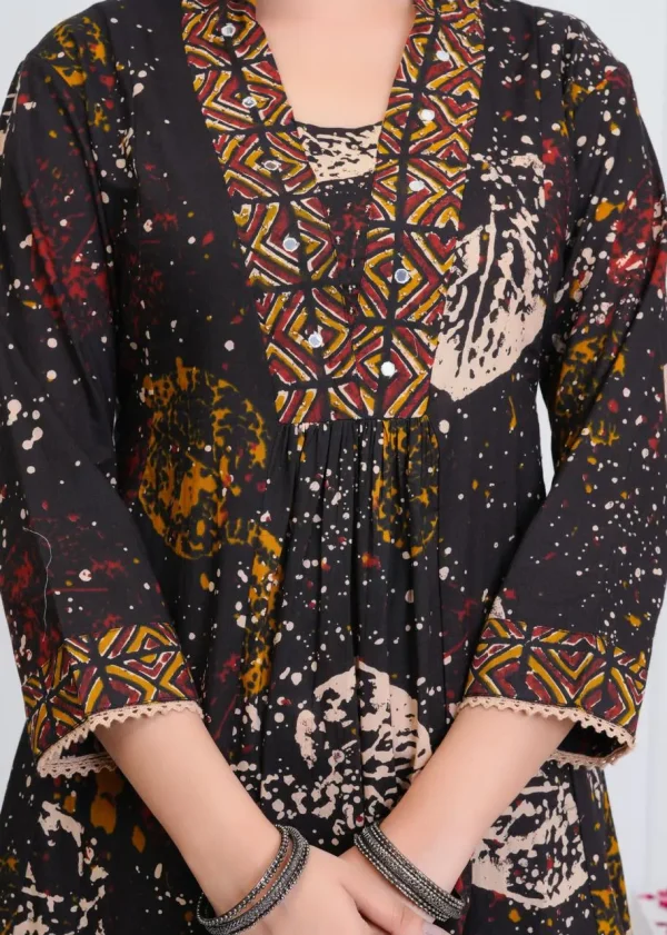 Black Kurti